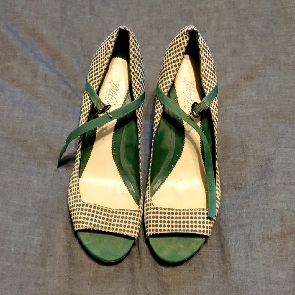 Green and tan polkadot heel by Lela rose size 8.5